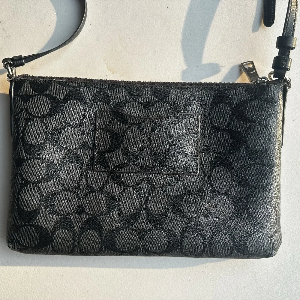 Coach Signature East West Pop Up Crossbody Bag Purse Black & Gray - GUC